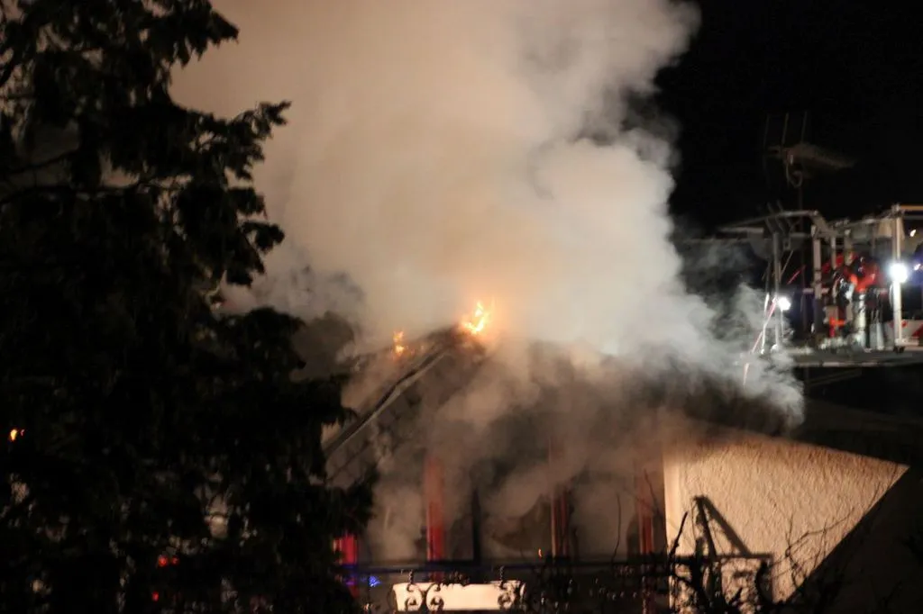 Linsengericht: Dachstuhlbrand in Großenhausen