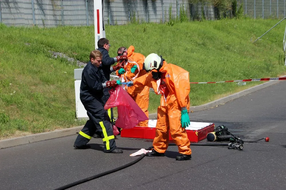 Chemie-Unfall bei Spedition in Erlensee