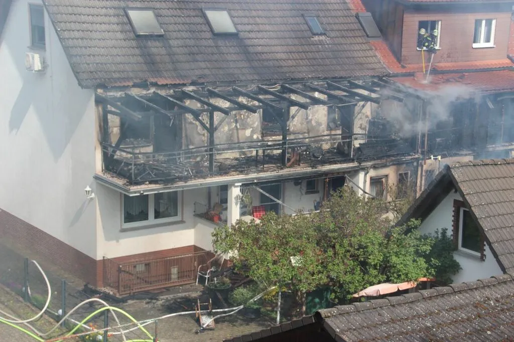 Gelnhausen: Drei Häuser nach Brand unbewohnbar