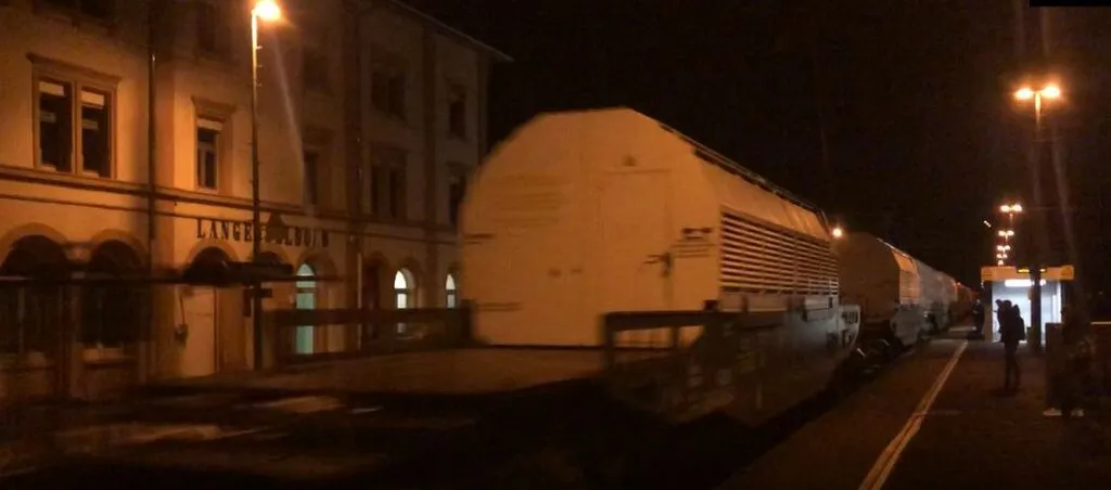 Castor-Transport rollt durch den MKK