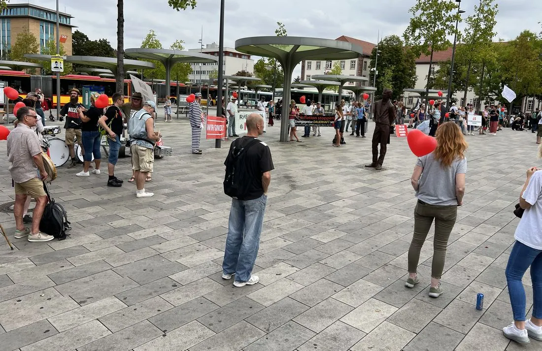 Corona-Demo in Hanau: Deutlich weniger Teilnehmer