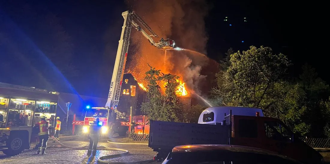 Großeinsatz in Gelnhausen: Forsthaus Kaltenborn abgebrannt