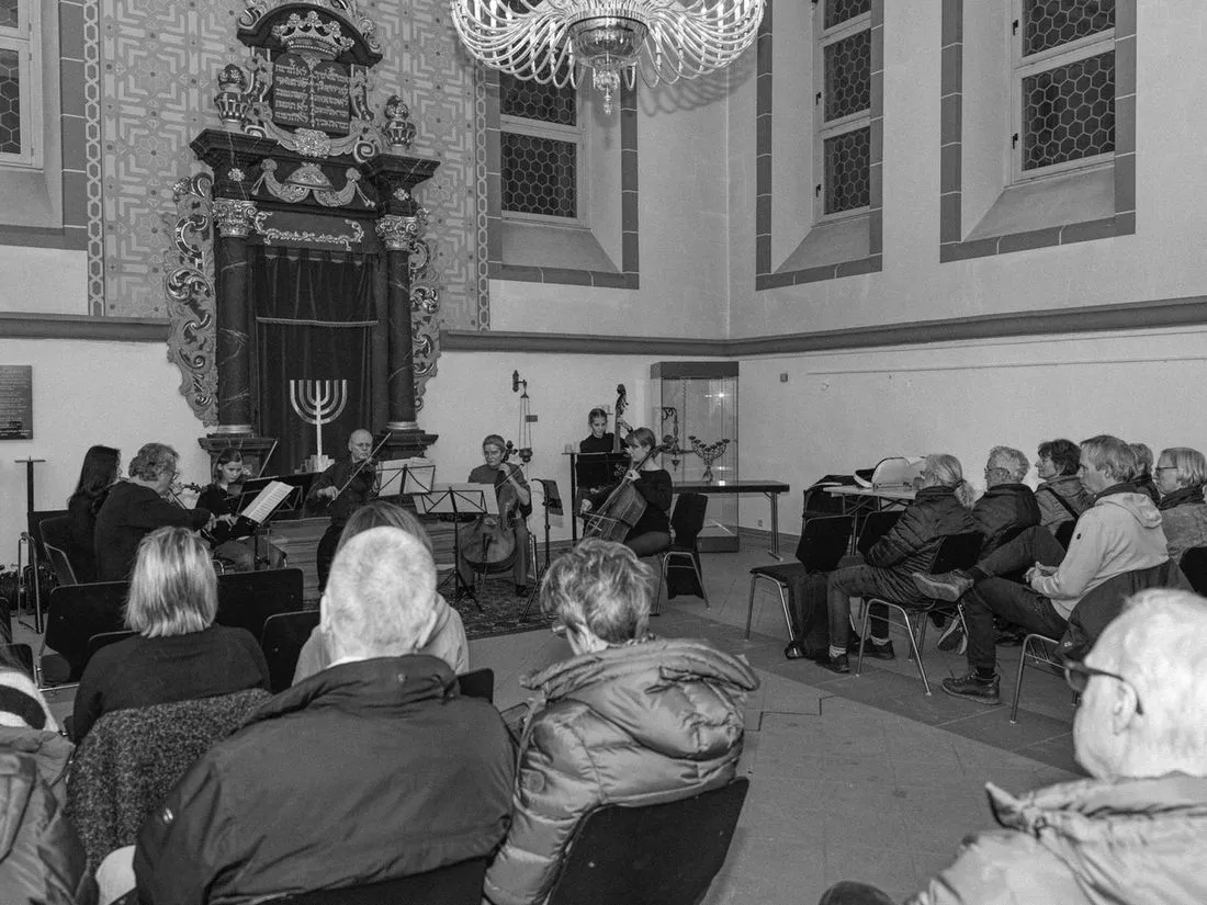 festlichweihnmkkin az2