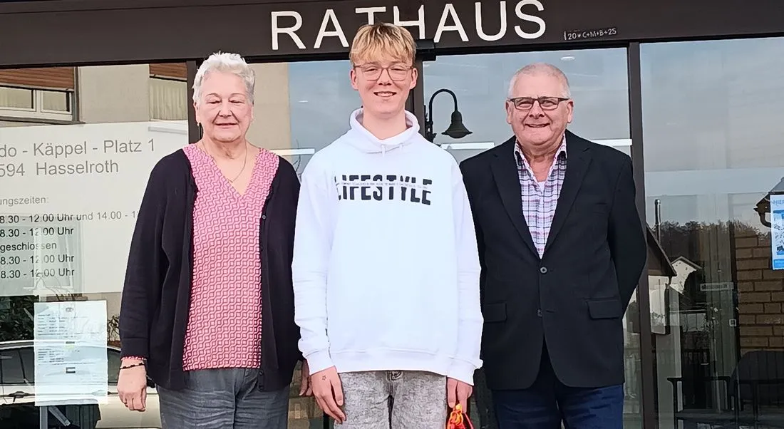 Joel Kiefert absolviert Schülerpraktikum bei der Gemeindeverwaltung