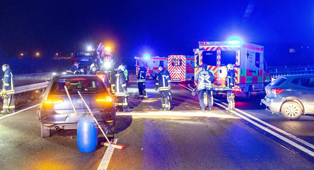Hessen: Acht Verletzte bei Unfall auf A7