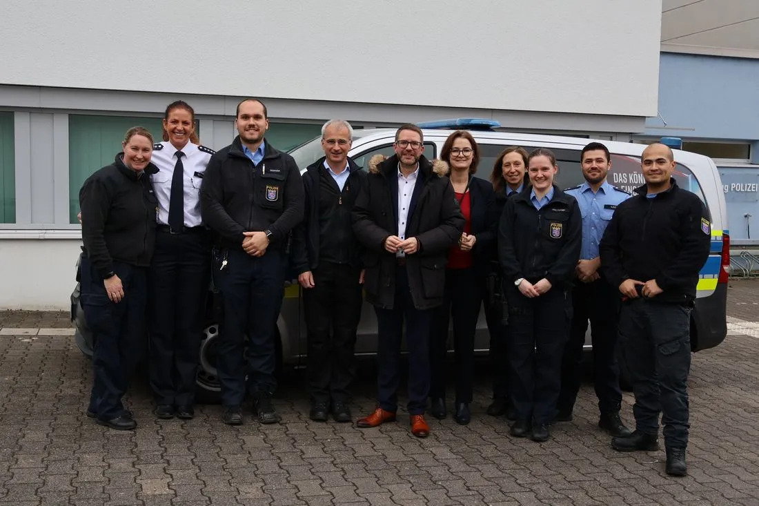 polizeibesuchweihna az1