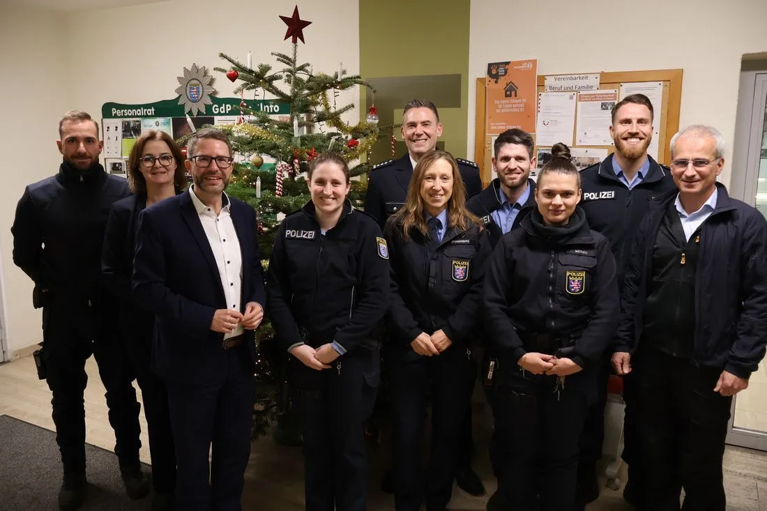 polizeibesuchweihna az3