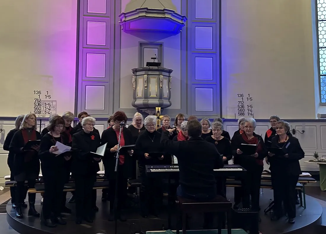 Frauenchor Langenselbold begeistert im Benefizkonzert