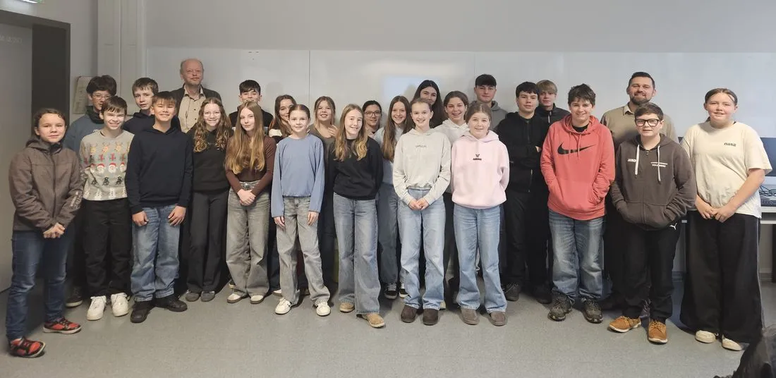 Hans-Elm-Schule: Siebtklässler erleben kommunale Entscheidungsfindung