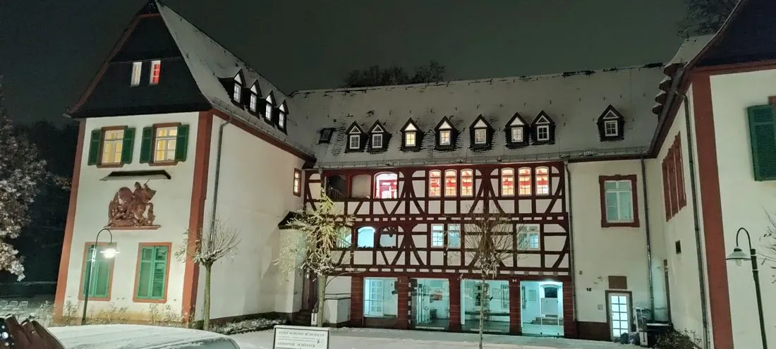 2. Schönecker Winterzauber im Innenhof des Alten Schlosses