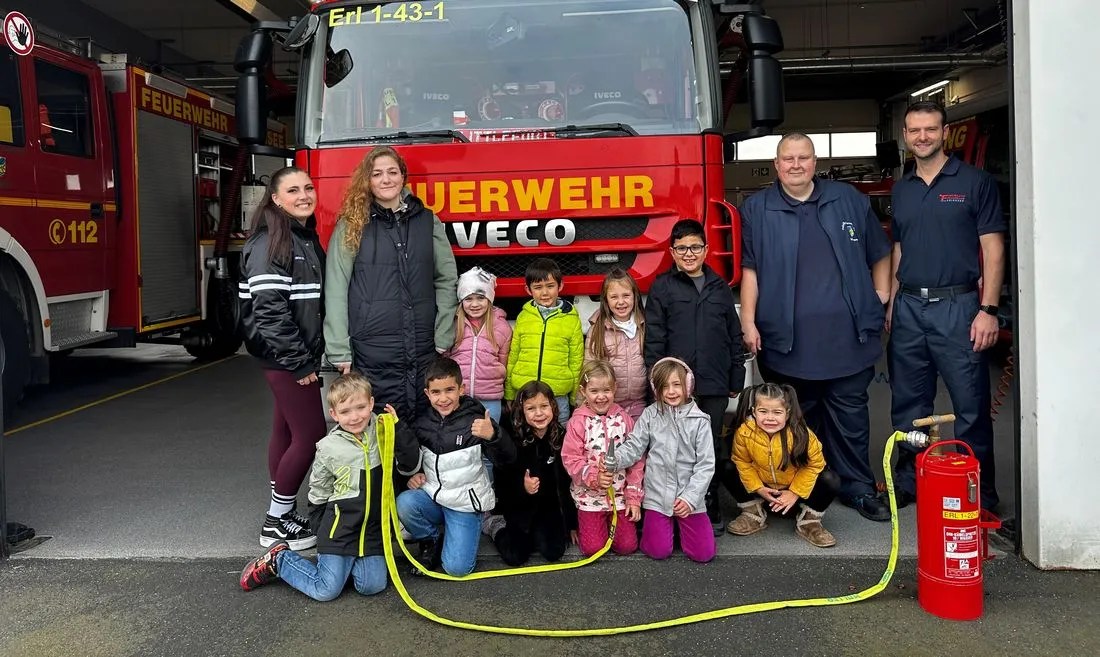 KiTa Friedenstraße: Schulclub bei der Freiwilligen Feuerwehr
