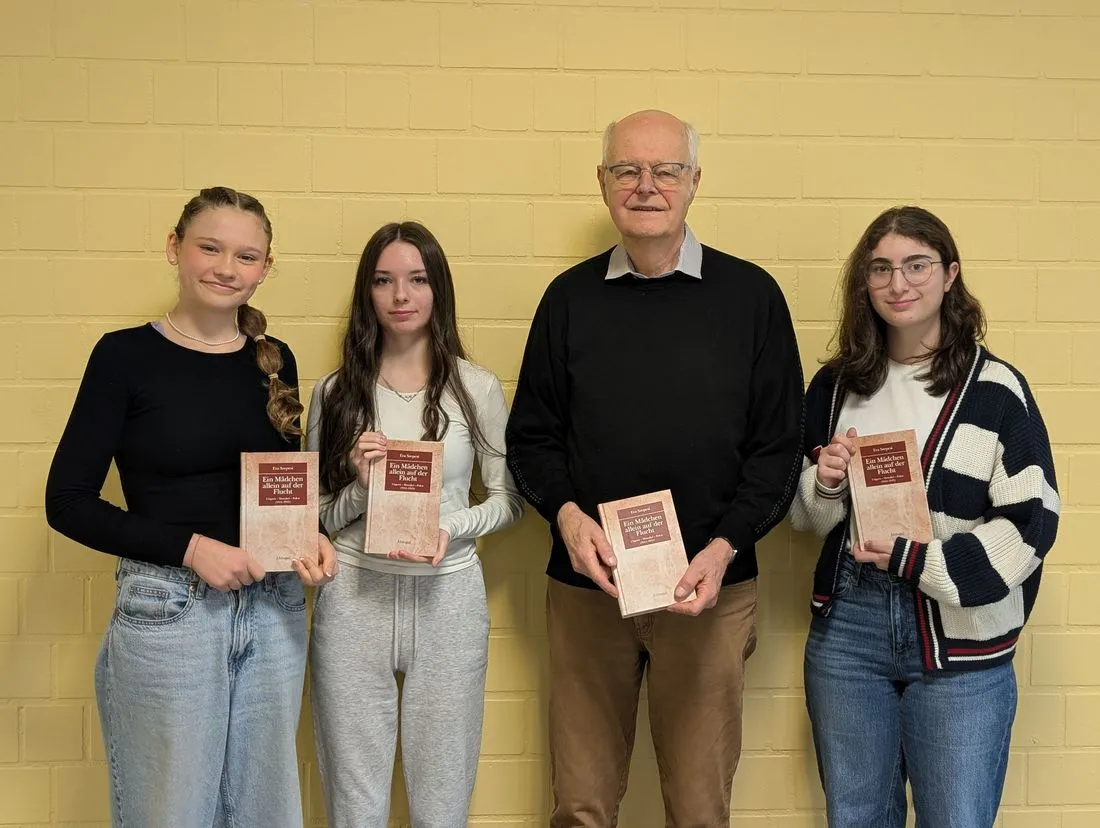Schülerinnen der Erich-Kästner-Schule für Projektarbeit belohnt