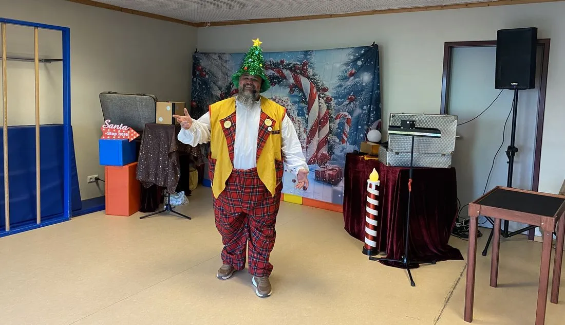 Zauberclown Nepumuk verzaubert die KiTa Friedensstraße