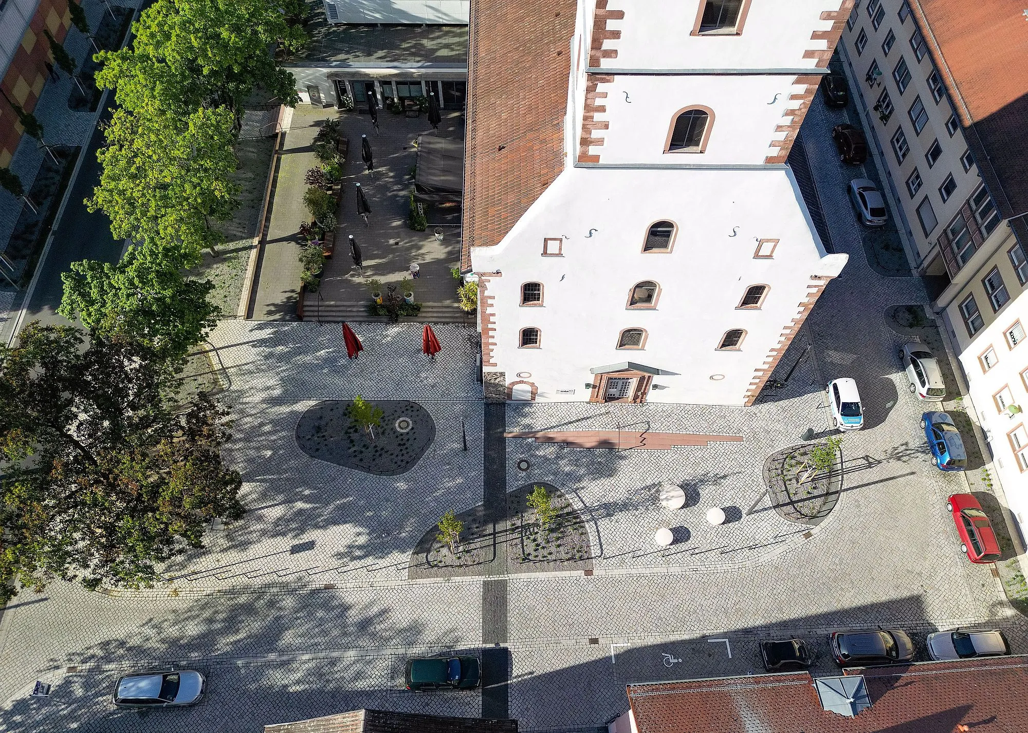 Mehr Grün, mehr Leben: Johanneskirchplatz in Hanau wird eröffnet