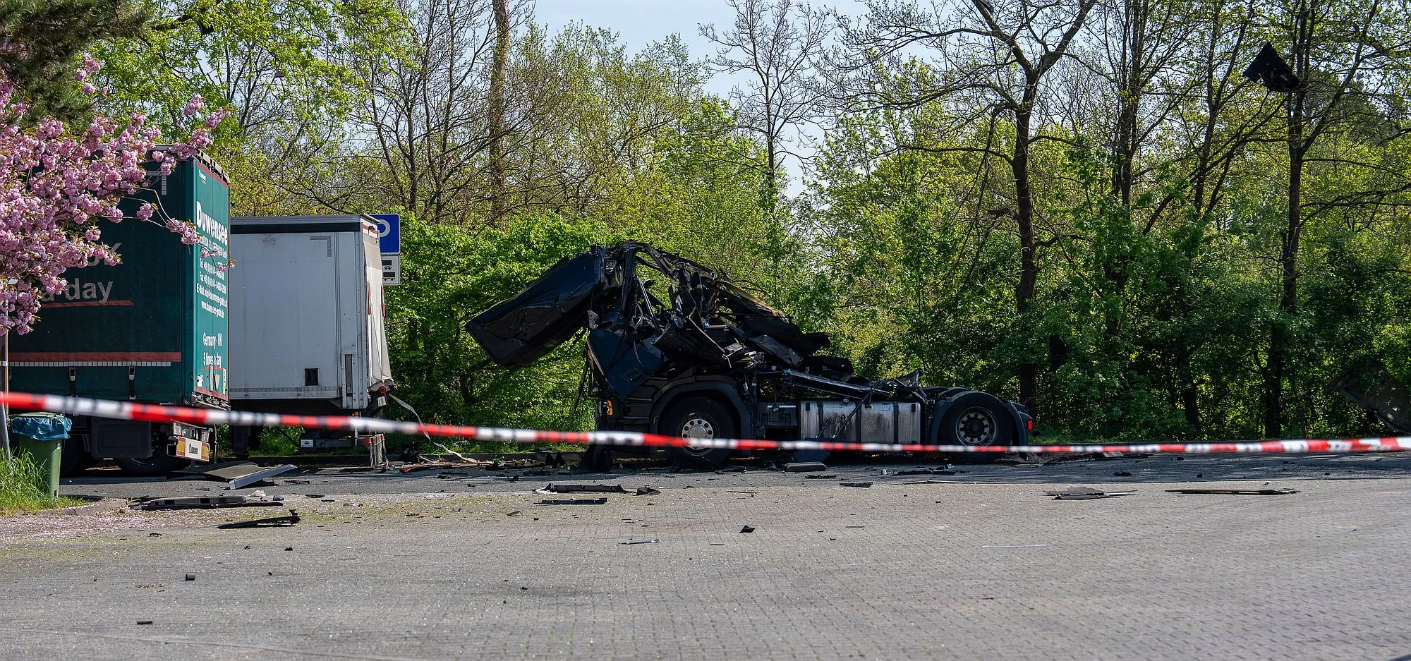 lkwexplodi az1