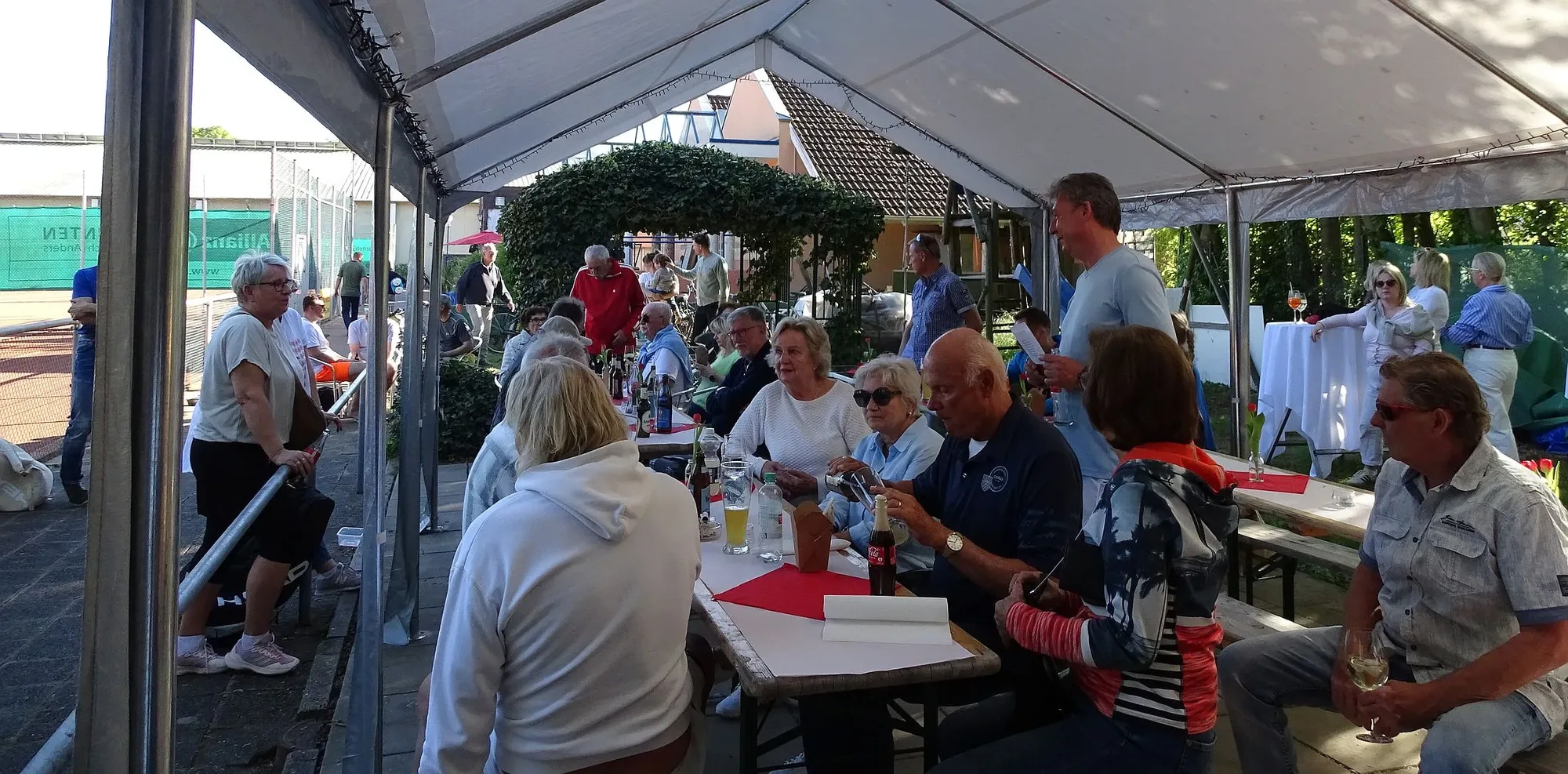 Tennis-Saisoneröffnung bei der TSGE