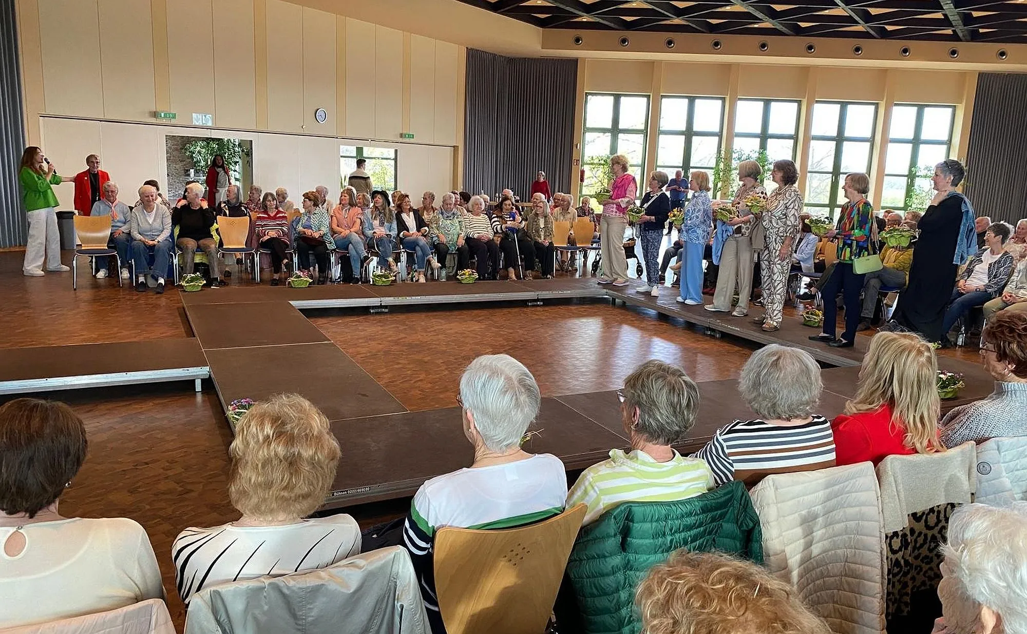 Modenschau „Chic in den Frühling“ in der Klosterberghalle