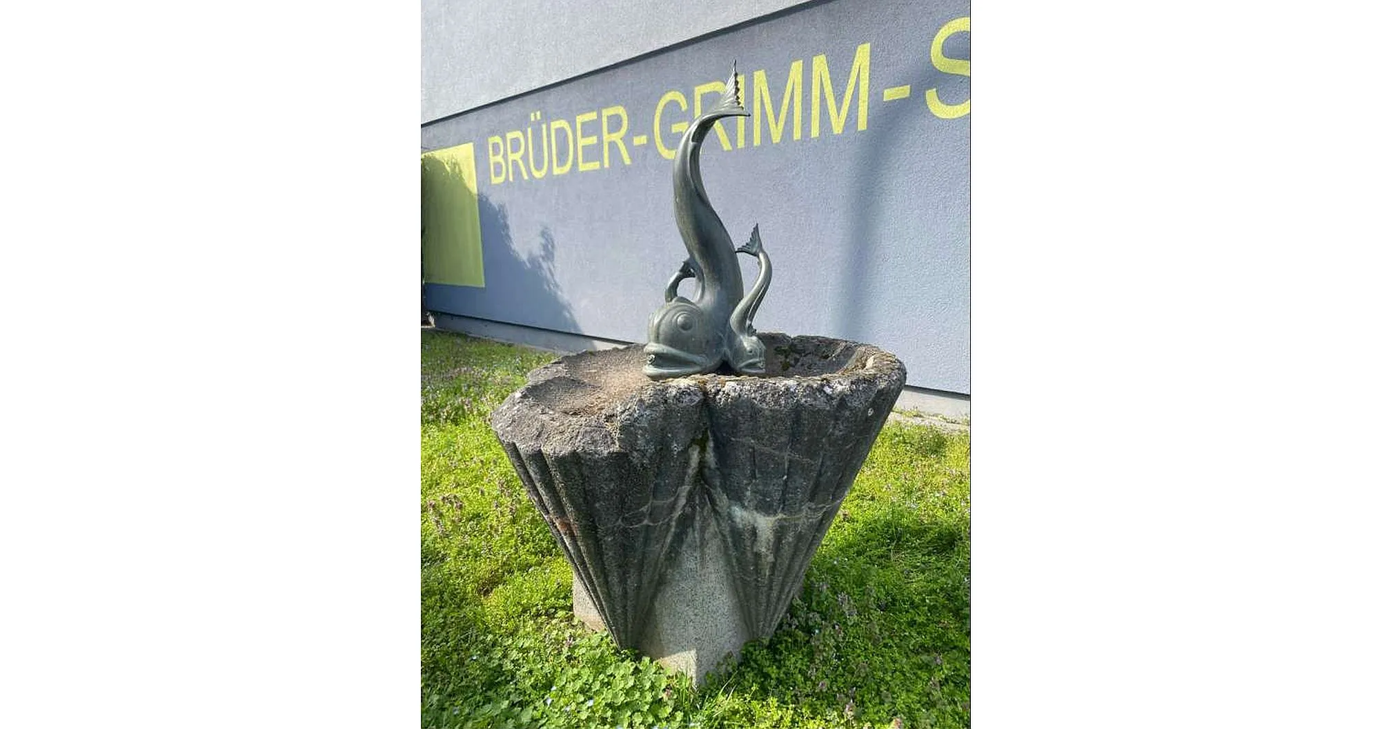 Historischer Trinkbrunnen in Hanau: Wer kennt den Künstler?