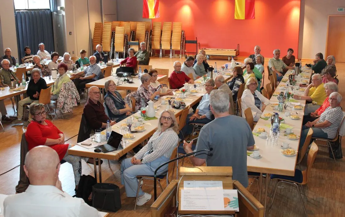 Kompetenter Fachvortrag zum Thema „Pflegeversicherung“