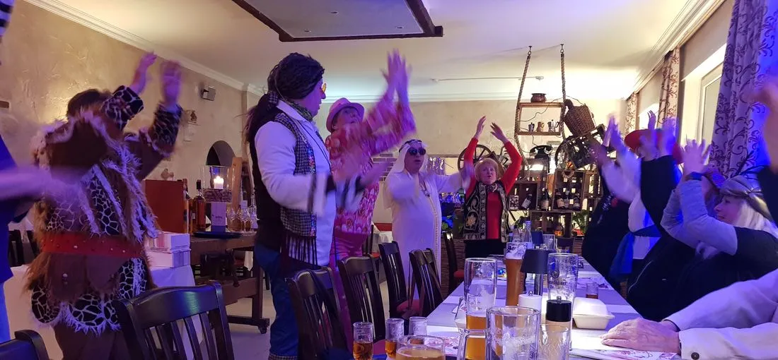 Herzsportgruppe feiert Fasching