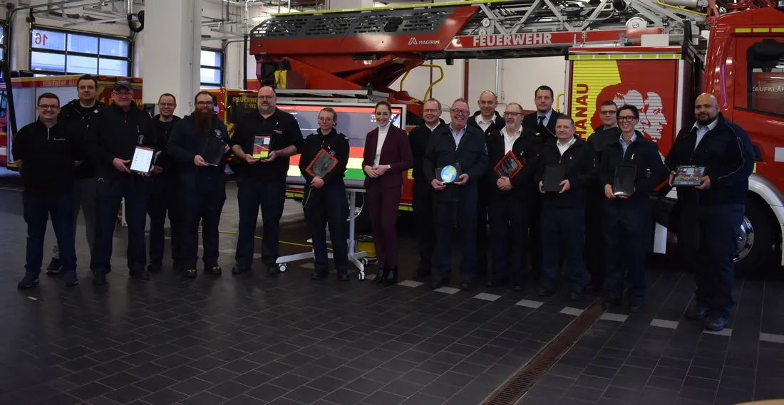 Feuerwehr Hanau: Mit dem Tablet gut vorbereitet zum Einsatzort