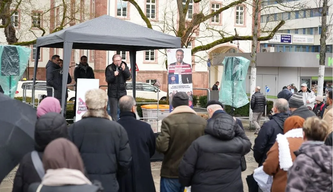 Kundgebung auf dem Freiheitsplatz: Jürgen Todenhöfer zurück in Hanau