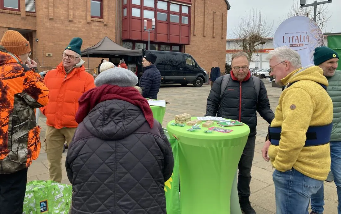 Erster Infostand der GRÜNEN auf dem Wochenmarkt