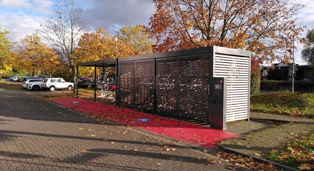 Maintal: Neues Fahrradparkhaus am Bahnhof Maintal-Ost?