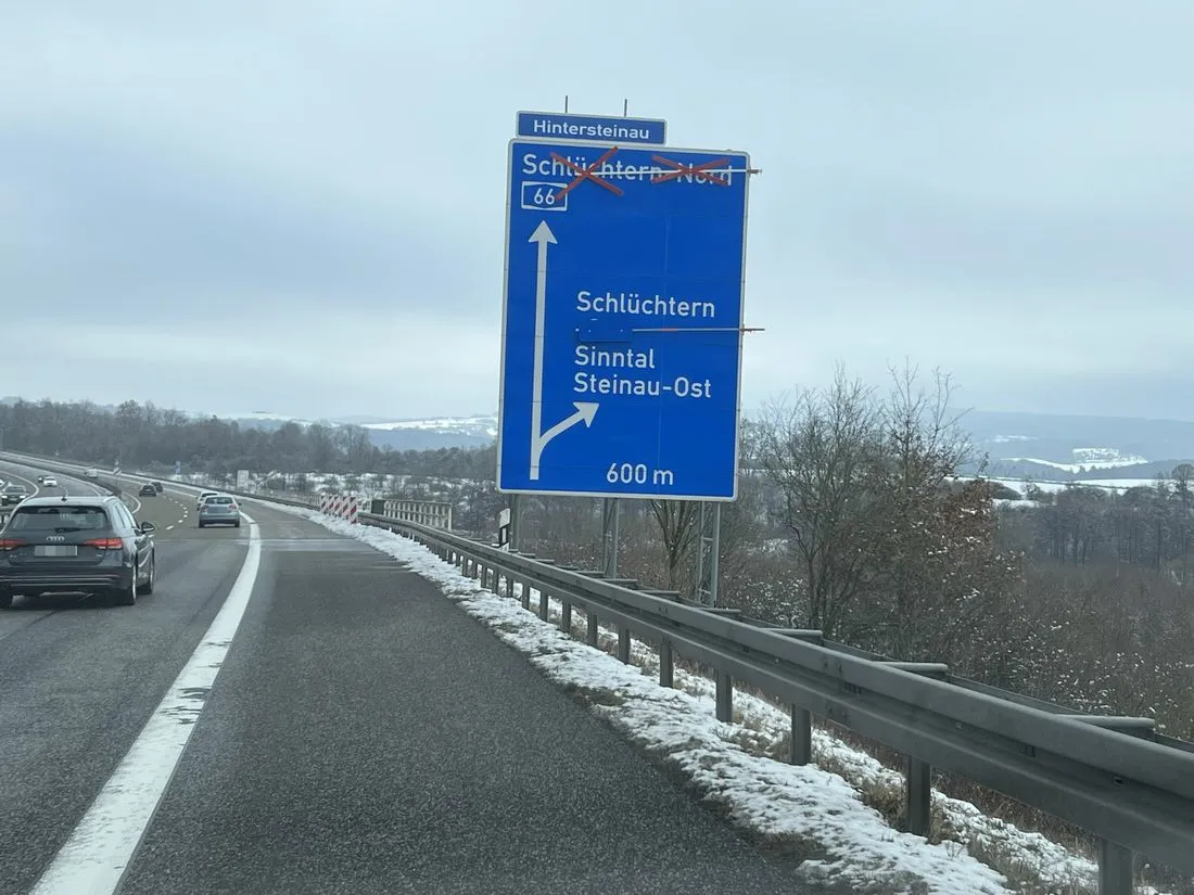 Steinau: Schutzsystem nach Unfall auf A66 seit acht Monaten nicht repariert