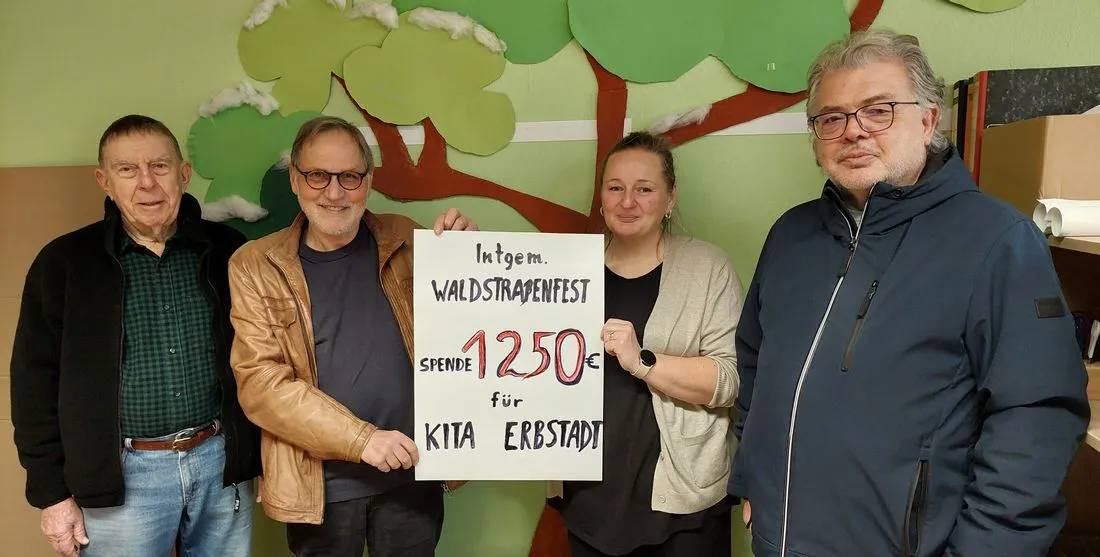 Spendenübergabe an die KITA Erbstadt