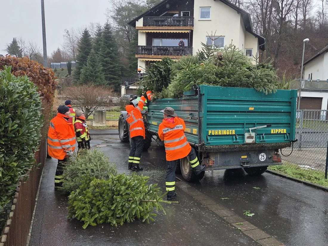 Weihnachtsbaumsammlung: Jugendfeuerwehr sagt Danke