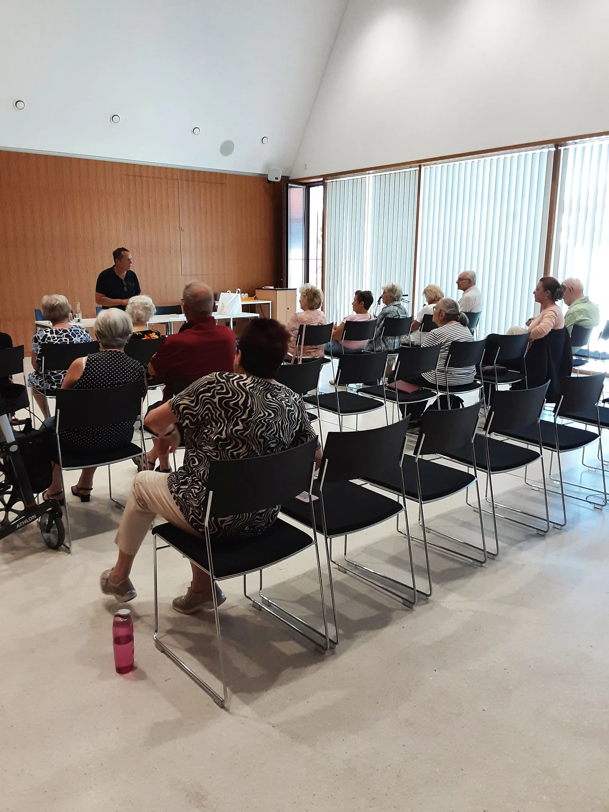 seniorollgroskaino az