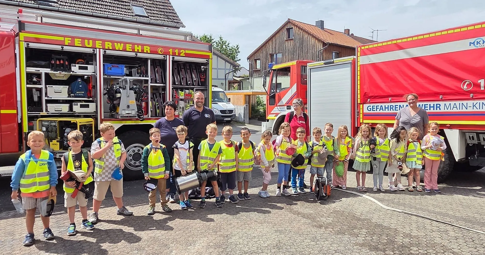 Die Adler zu Besuch bei der Feuerwehr