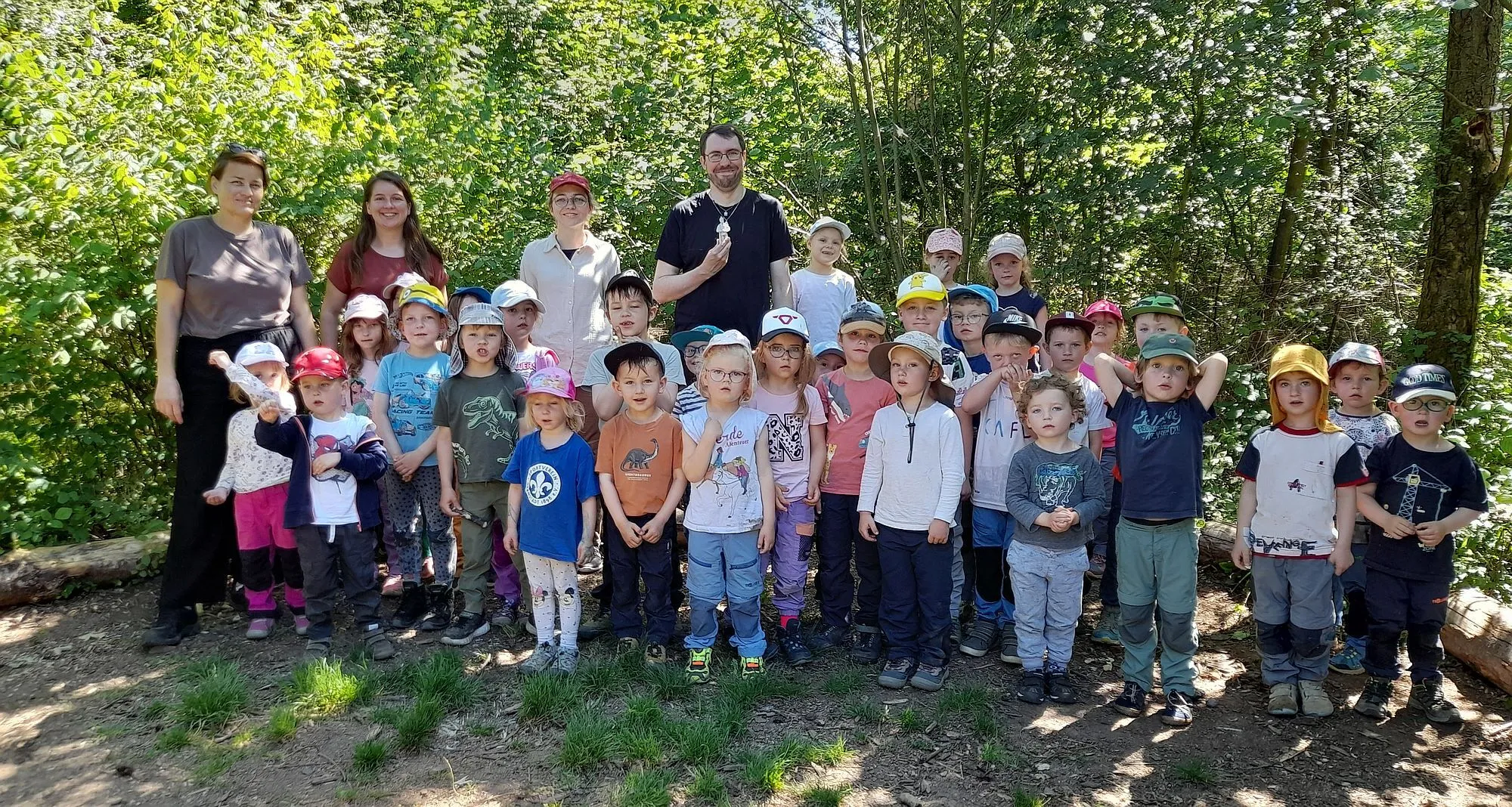 Archäologe Alexander Scholz zu Besuch in der Natur-Kita
