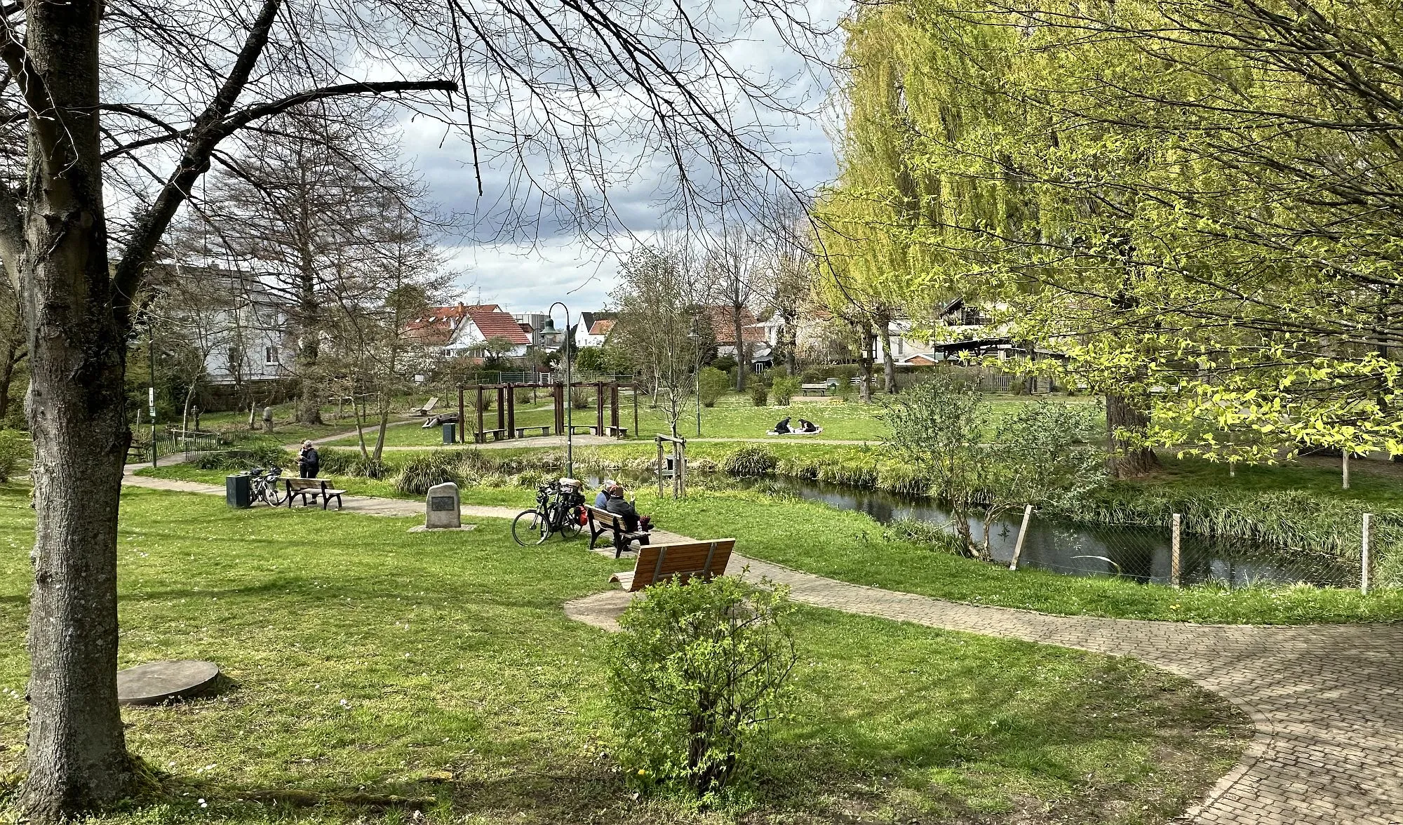 Sängervereinigung Neuses: "Wein und Gesang im Park“
