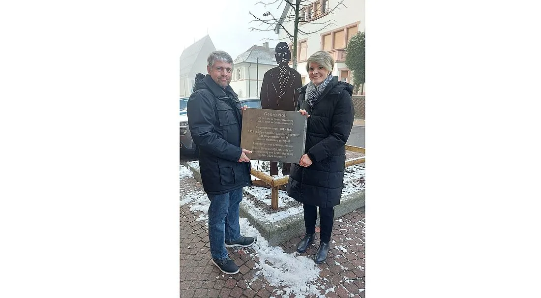Großkrotzenburg: Stahlschnitt für Ehrenbürger Georg Noll