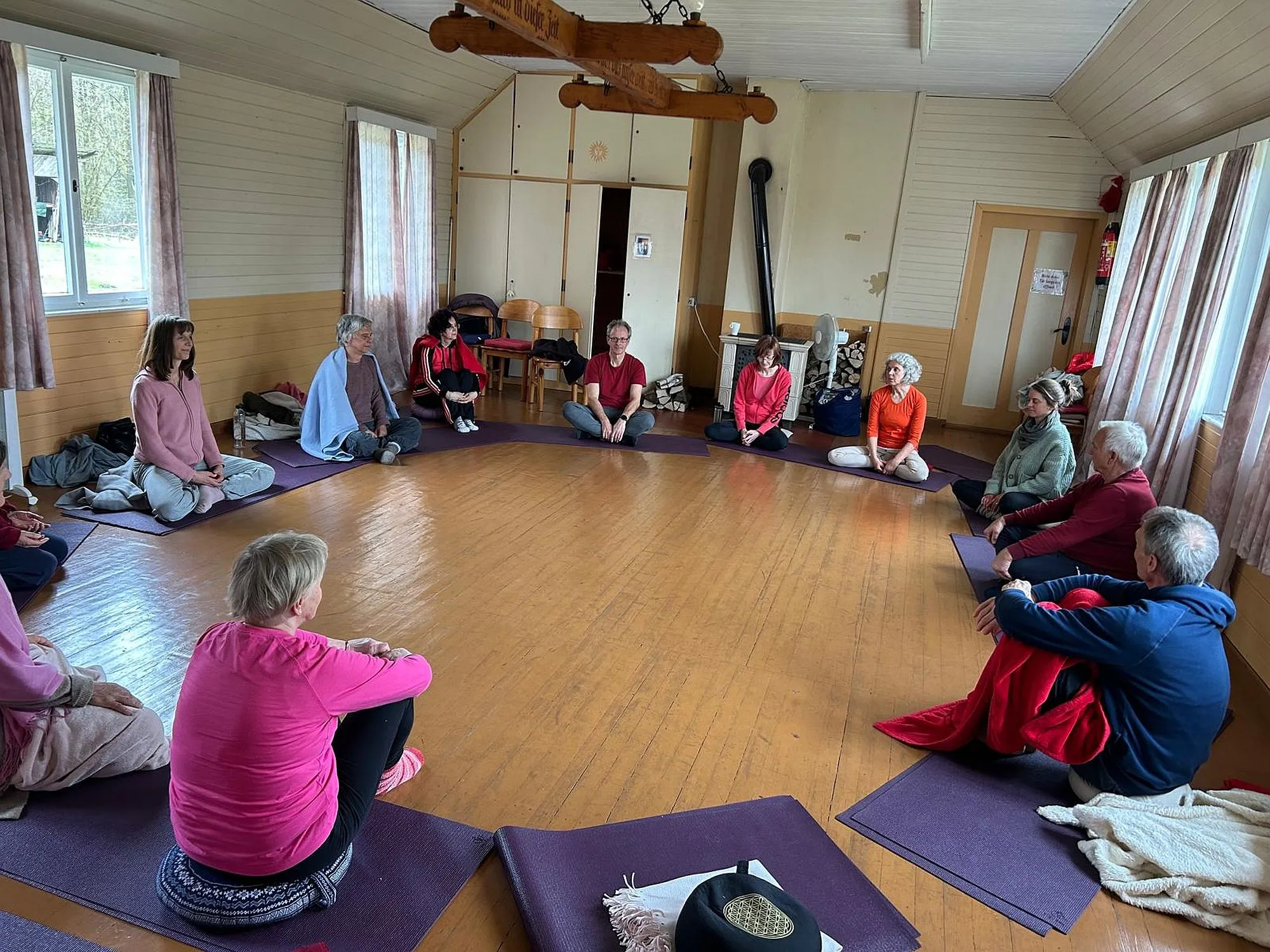 yogatagwuwestw az2