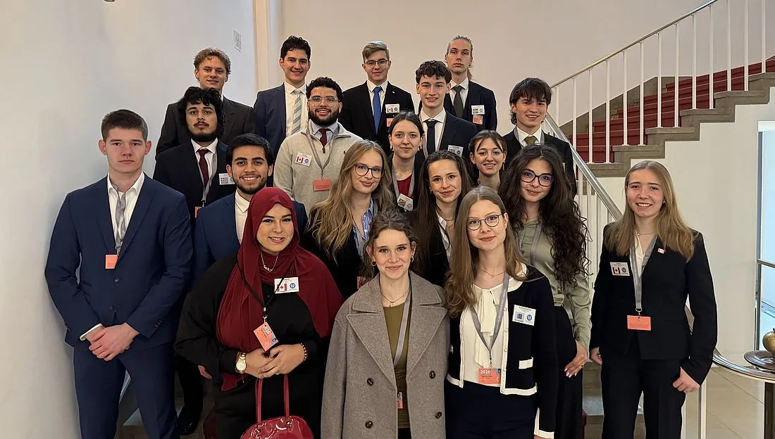 Hanauer Schüler debattieren Weltpolitik