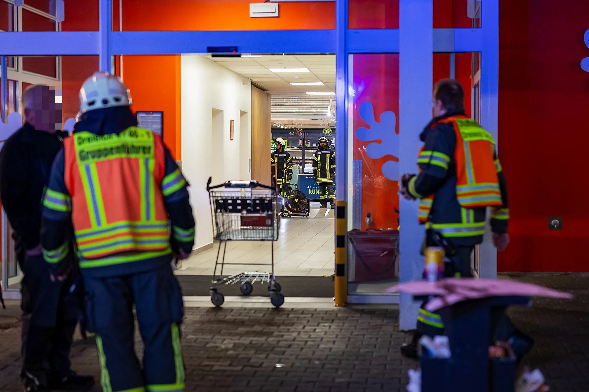 Dreieich: Feuer in Kundentoilette von Einkaufscenter