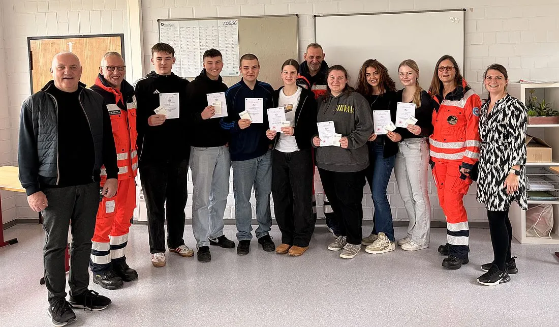 Rettungsschwimmer-Abzeichen an Haupt- und Realschule Birstein
