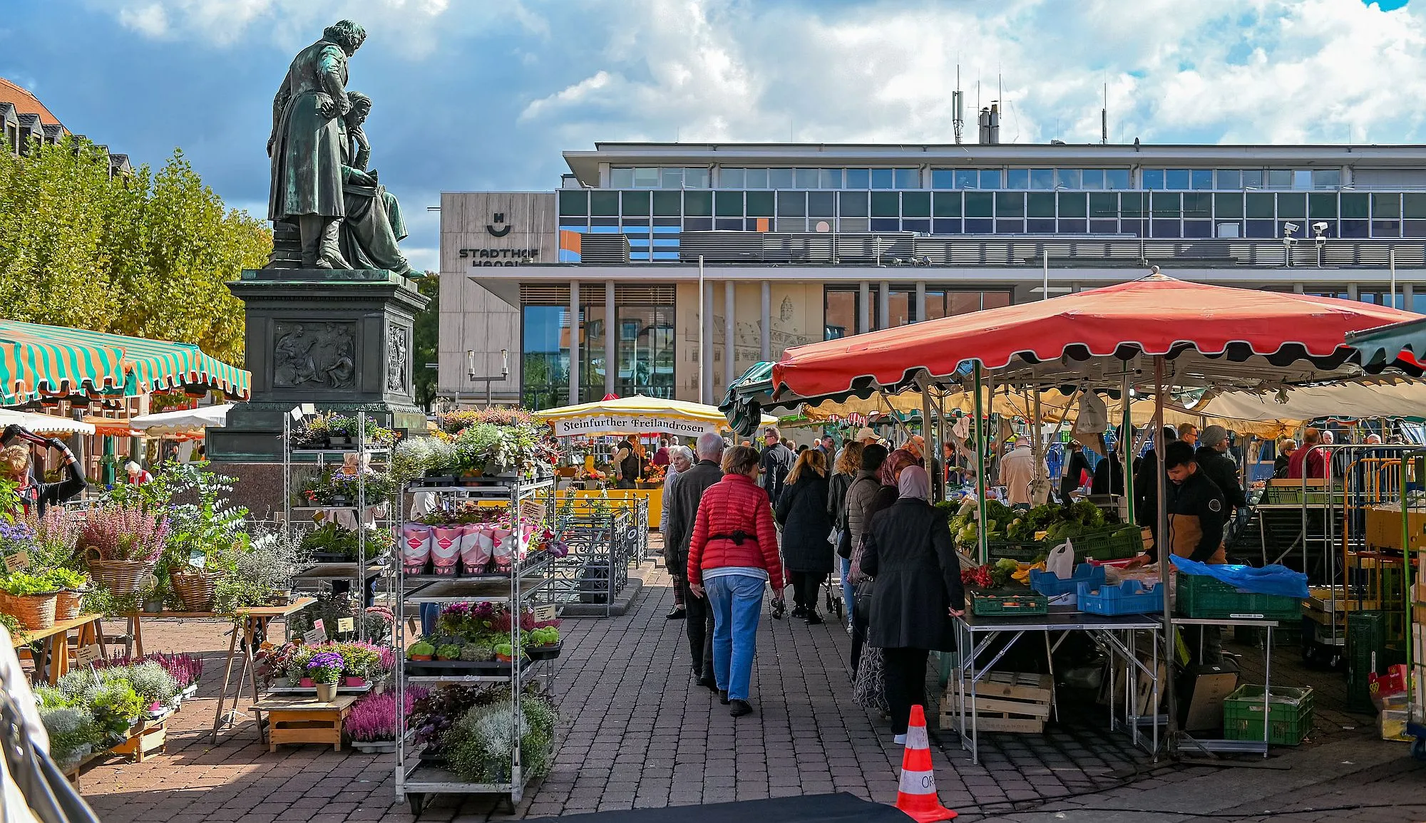 Auf die Eier, fertig, los: Ostereiersuche auf dem Wochenmarkt