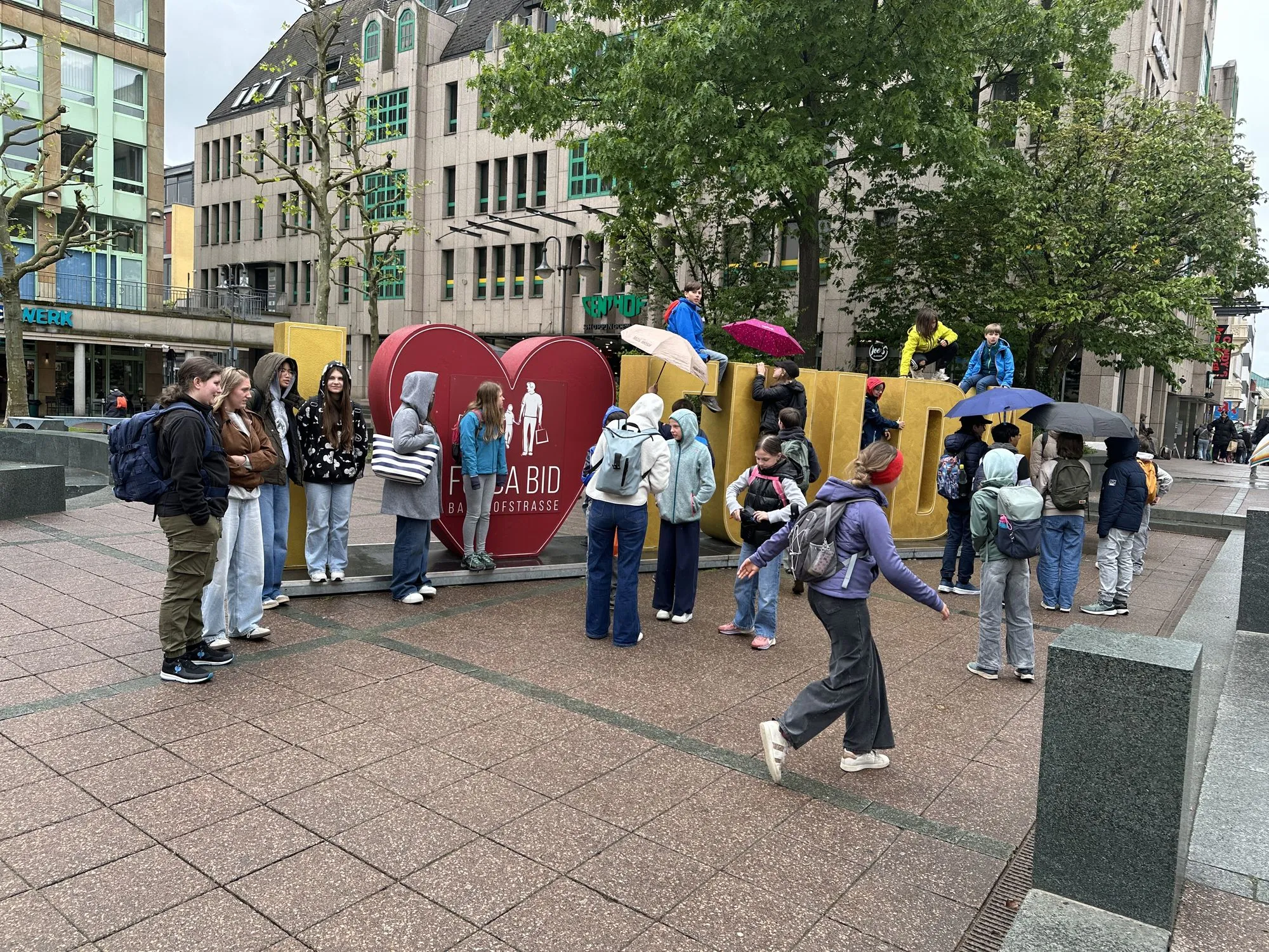 Messdiener aus St. Klara und Franziskus am Main auf Überraschungstour unterwegs