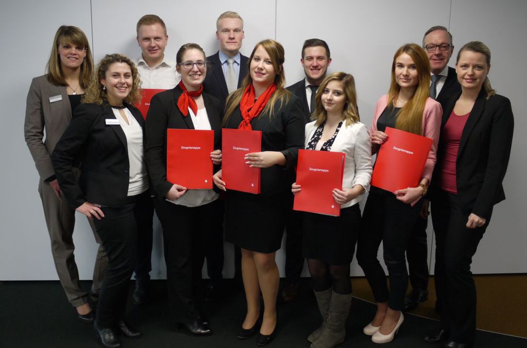 Vorsprung Online Kreissparkasse Acht Azubis Starten Ins Berufsleben