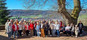 Reisegruppe auf dem Engelberg.
